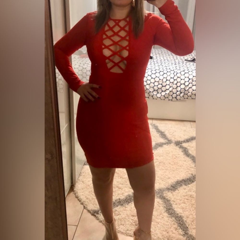 Red Deep open front bandaje dress. Valentines Day! ❤️
